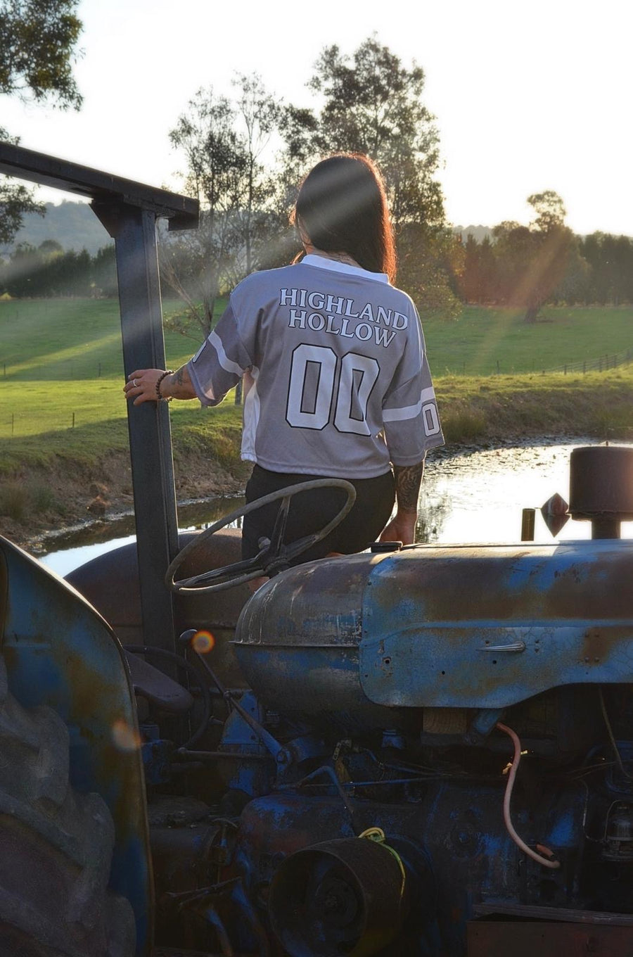 Adult Highland Hollow Cropped Sports Tee